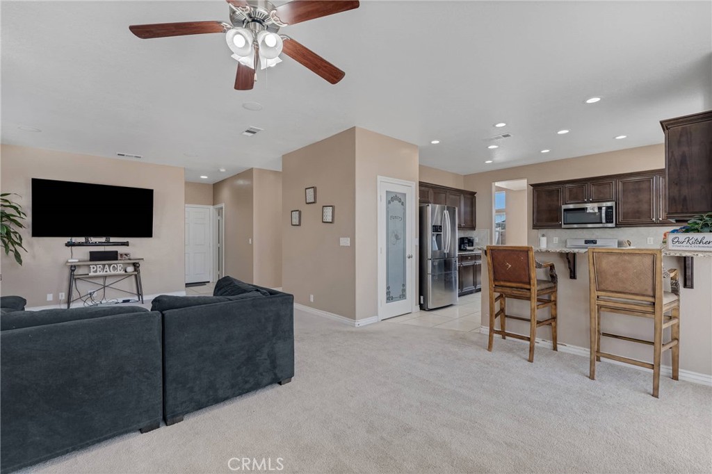 8824 Tamarisk Avenue Property Photo 11