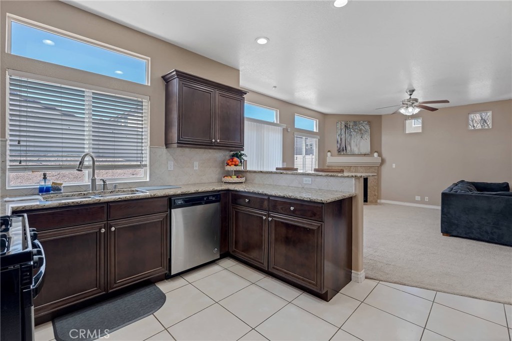 8824 Tamarisk Avenue Property Photo 18