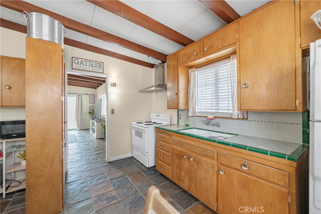 11385 1st Avenue Property Photo 6