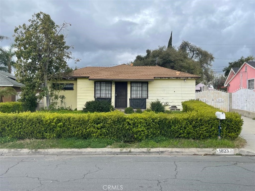 1823 Broadland Avenue Property Photo