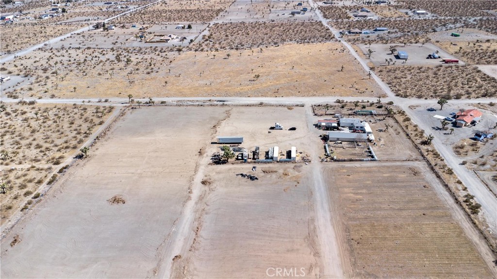 12702 Pine Tree Road Property Photo 10