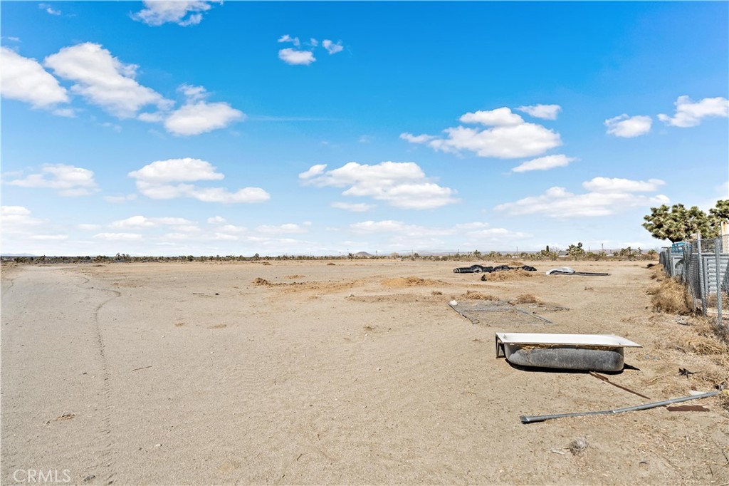 12702 Pine Tree Road Property Photo 38