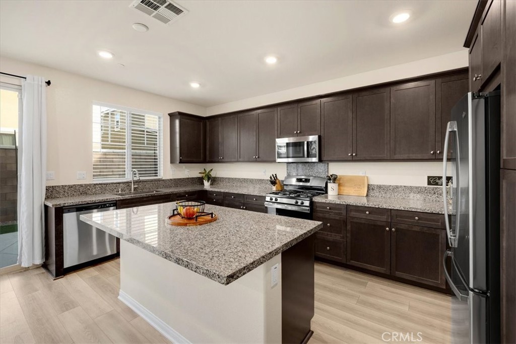16510 Monteviejo Street Property Photo 8