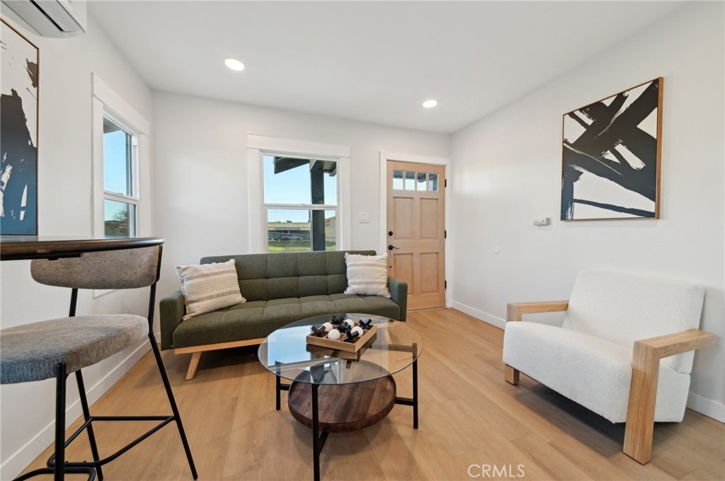 1328 Dawson Avenue Property Photo 2
