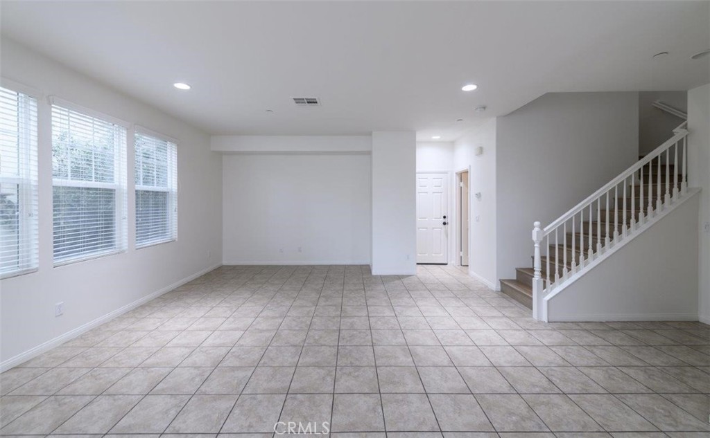8635 Cava Dr Property Photo 3