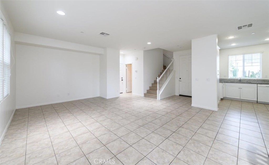 8635 Cava Dr Property Photo 4