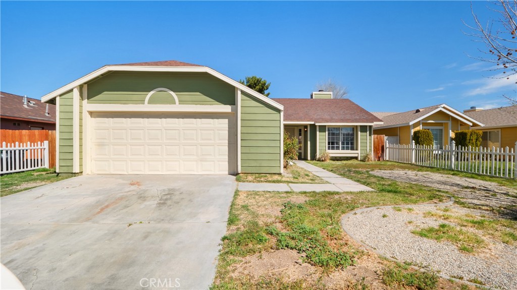 653 Twinberry Lane Property Photo