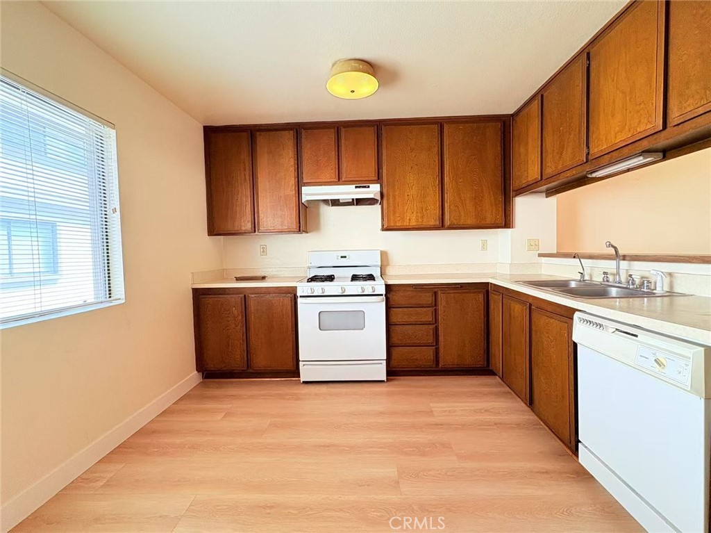 848 W Huntington Drive 11 Property Photo