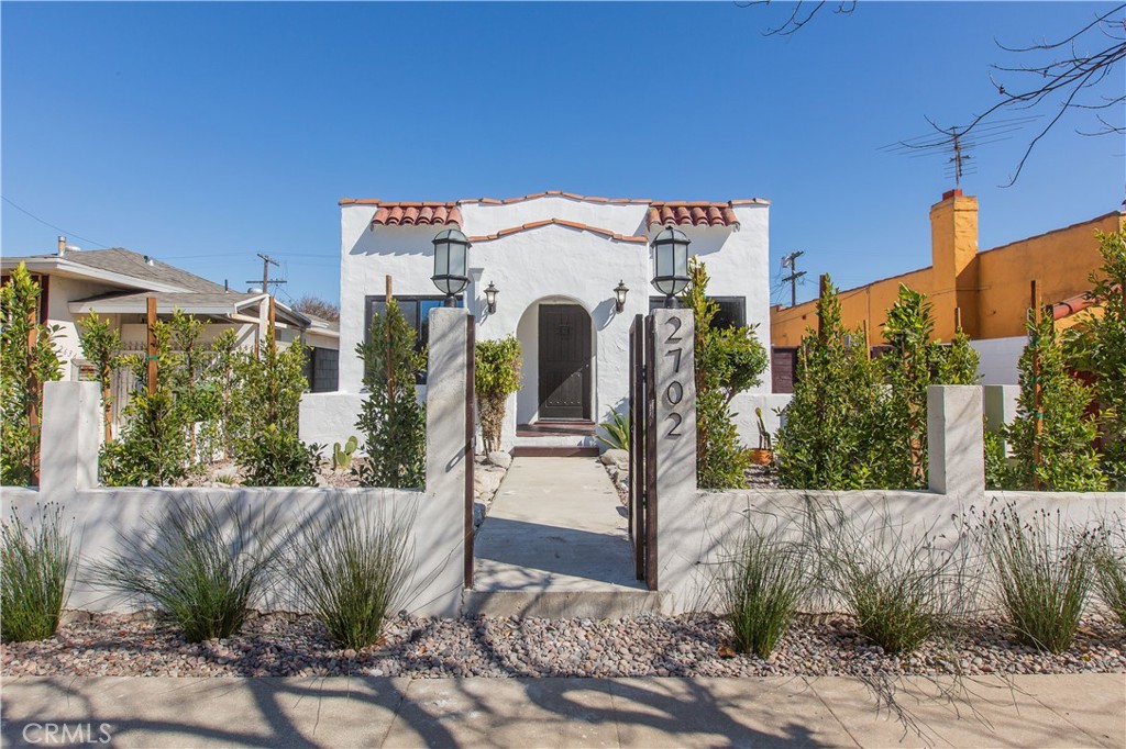 2702 Reynier Avenue Property Photo