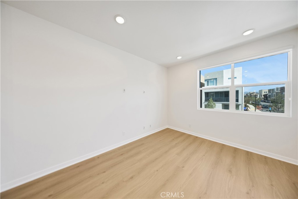 11030 Momentum Drive Property Photo 11