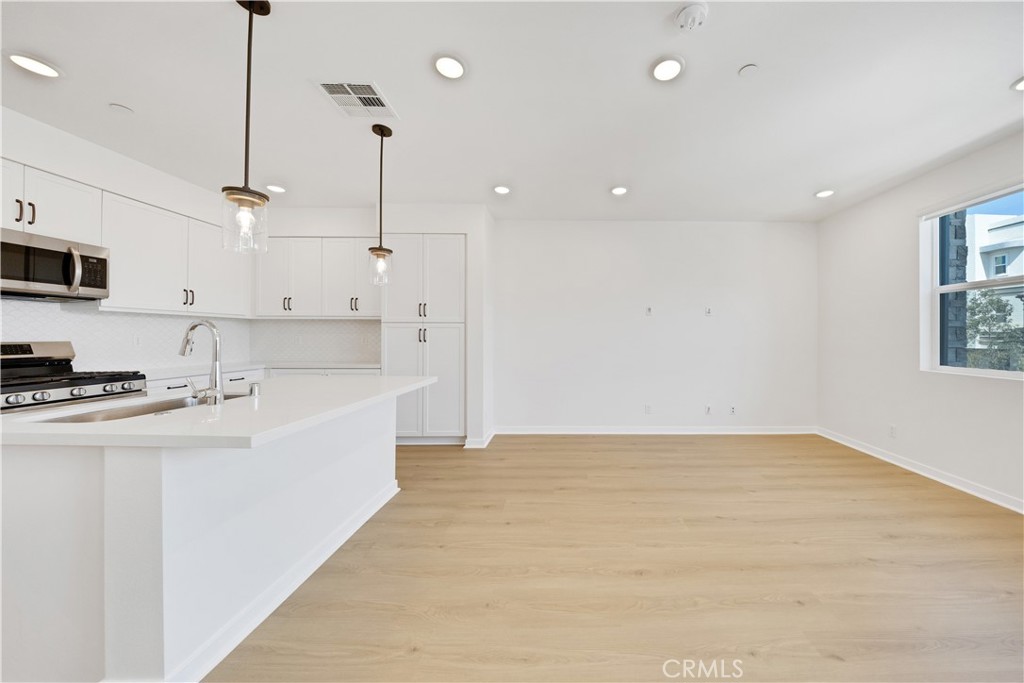 11030 Momentum Drive Property Photo 19