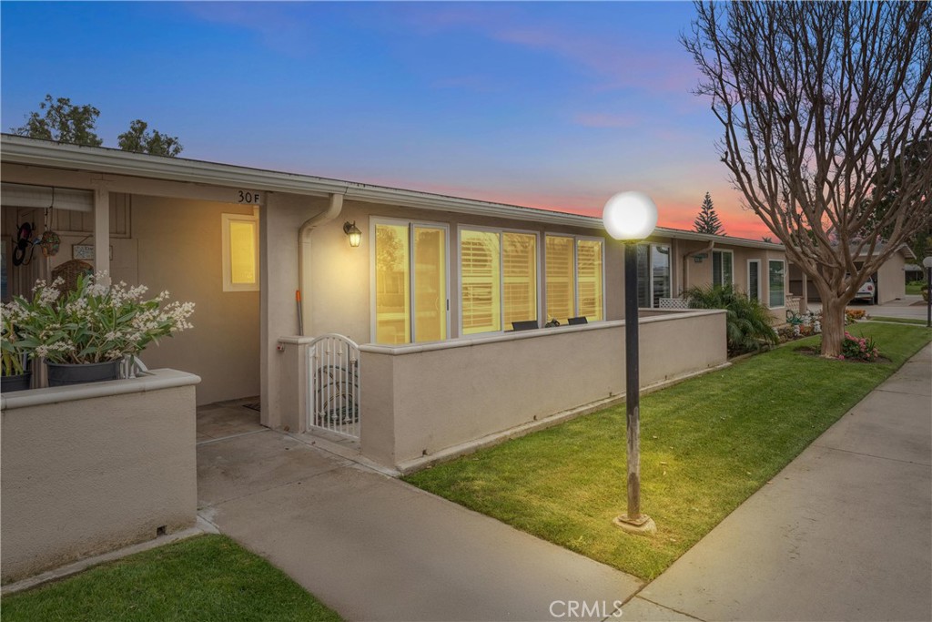 1860 Sunningdale Road 30f M-14 Property Photo 1