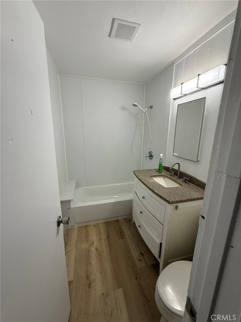 17405 Arrow Boulevard Property Photo 11