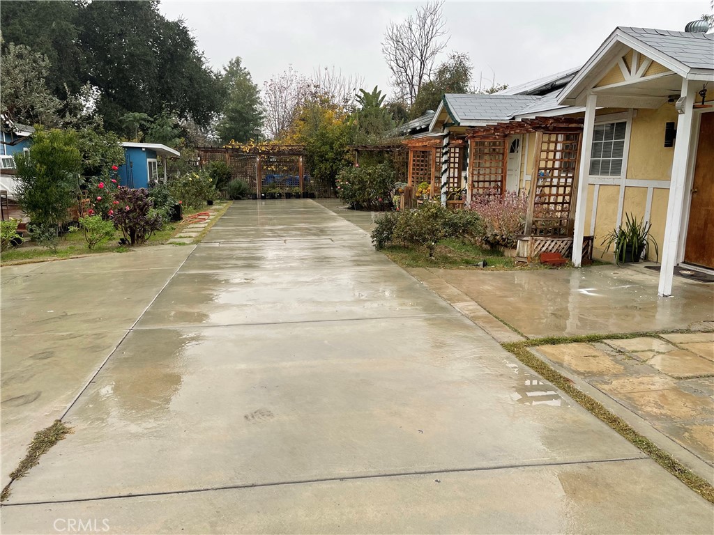 13012 Mckinley Avenue Property Photo
