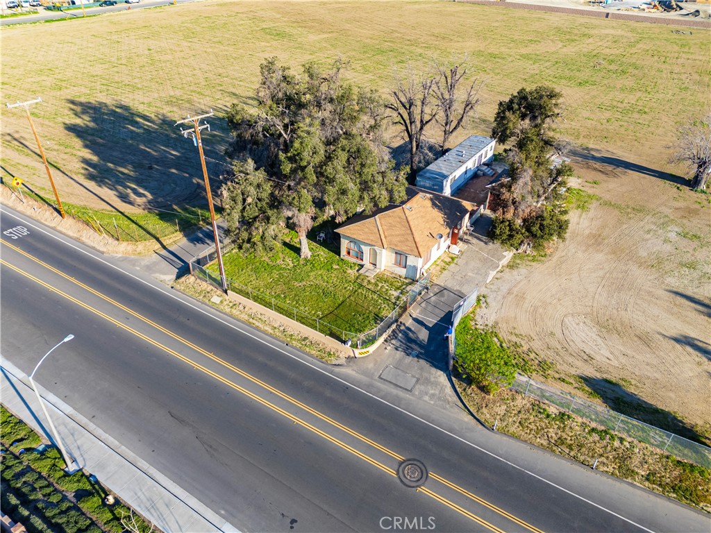 1817 W 7th Street Property Photo 3