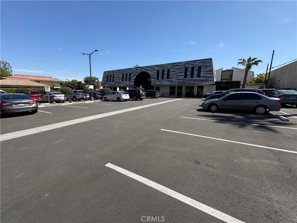 328 S Atlantic Boulevard 201 Property Photo 8