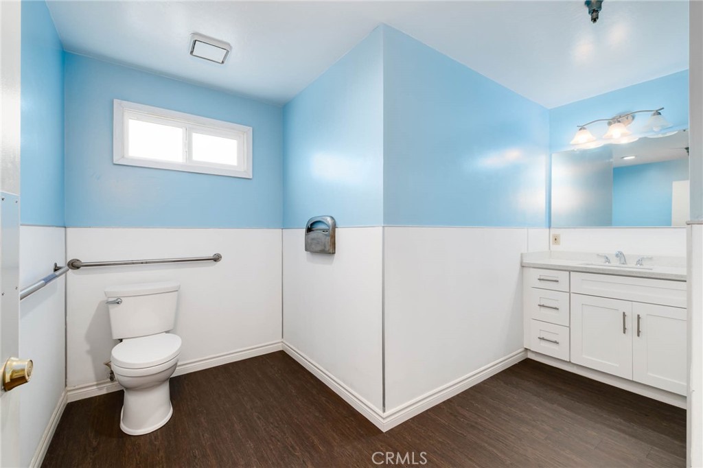 961 W Holt Boulevard Property Photo 18