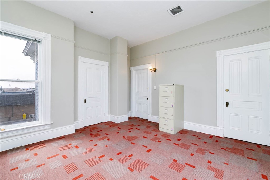 961 W Holt Boulevard Property Photo 24