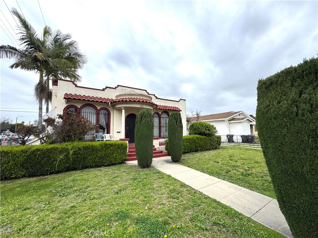 3940 S Wilton Place Property Photo 1