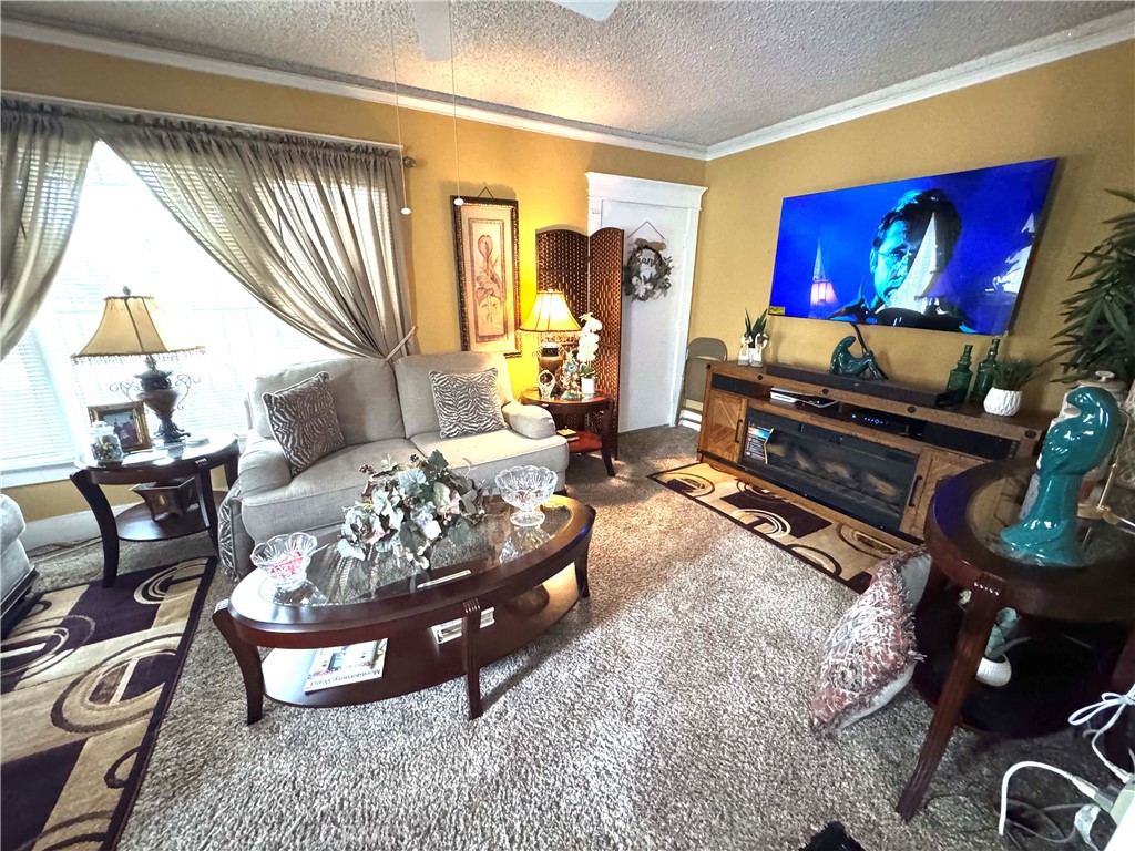 3940 S Wilton Place Property Photo 11