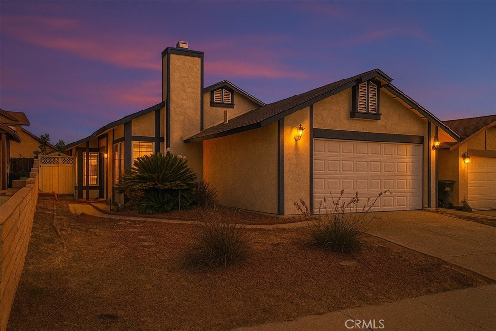 13788 Angeles Drive Property Photo 1