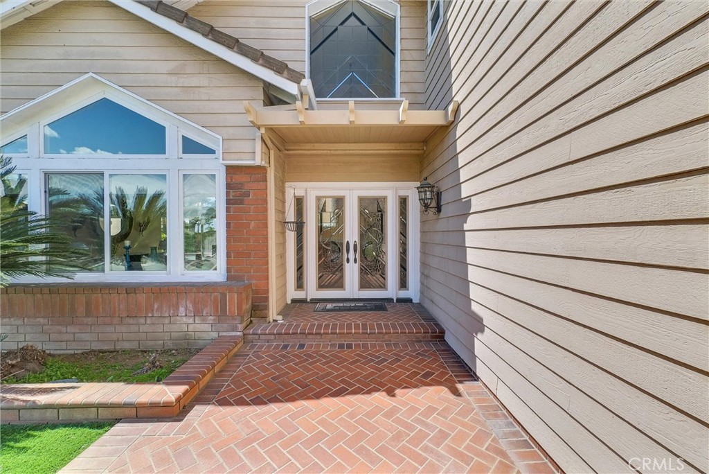 1 El Vecino Place Property Photo 7