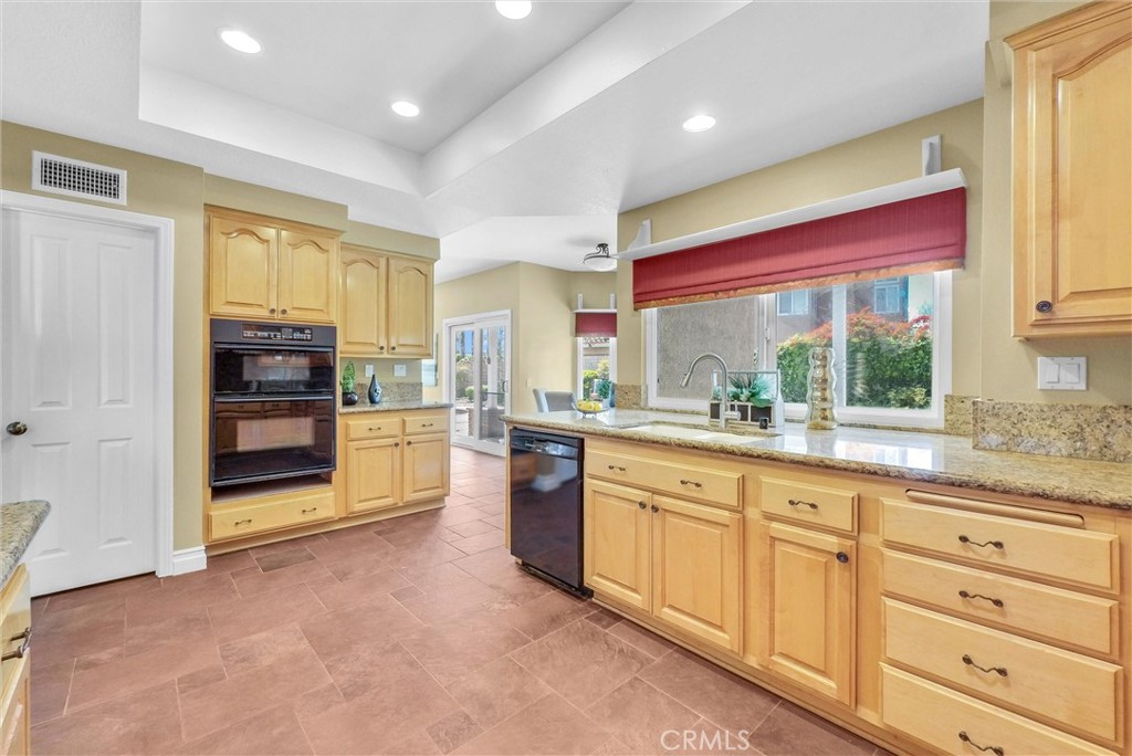 1 El Vecino Place Property Photo 24