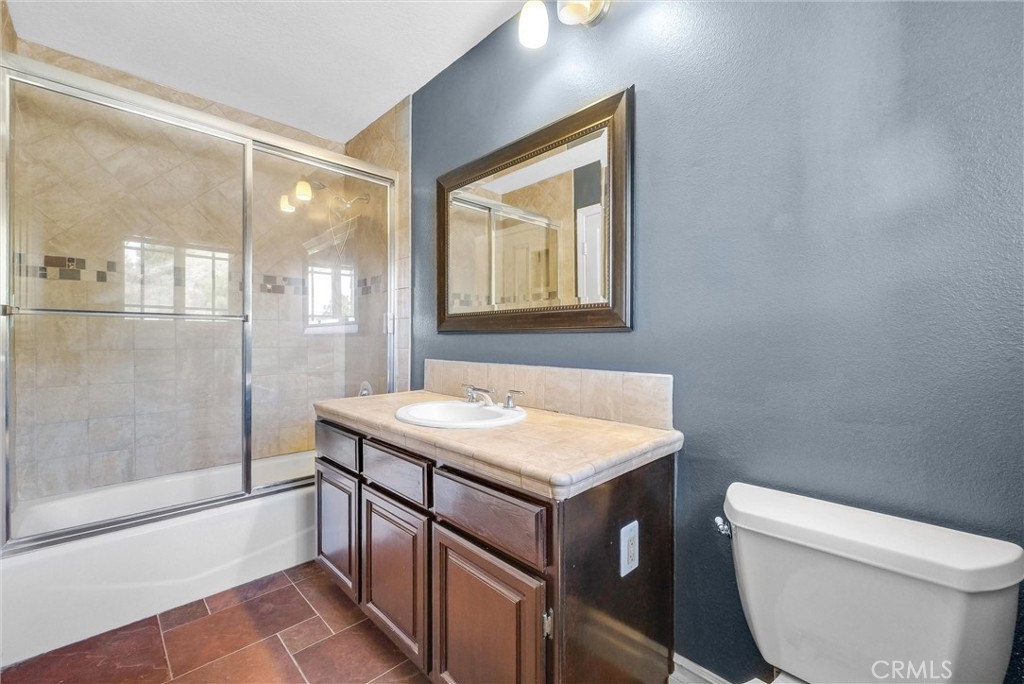 1 El Vecino Place Property Photo 39
