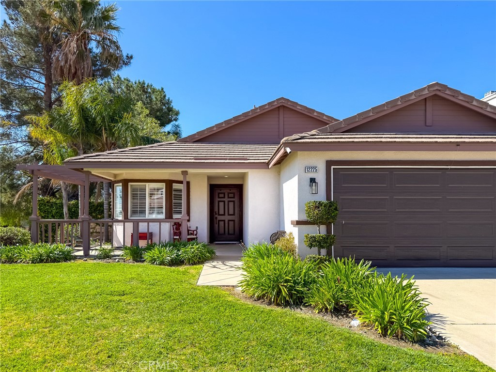 12225 Silverberry Street Property Photo 2