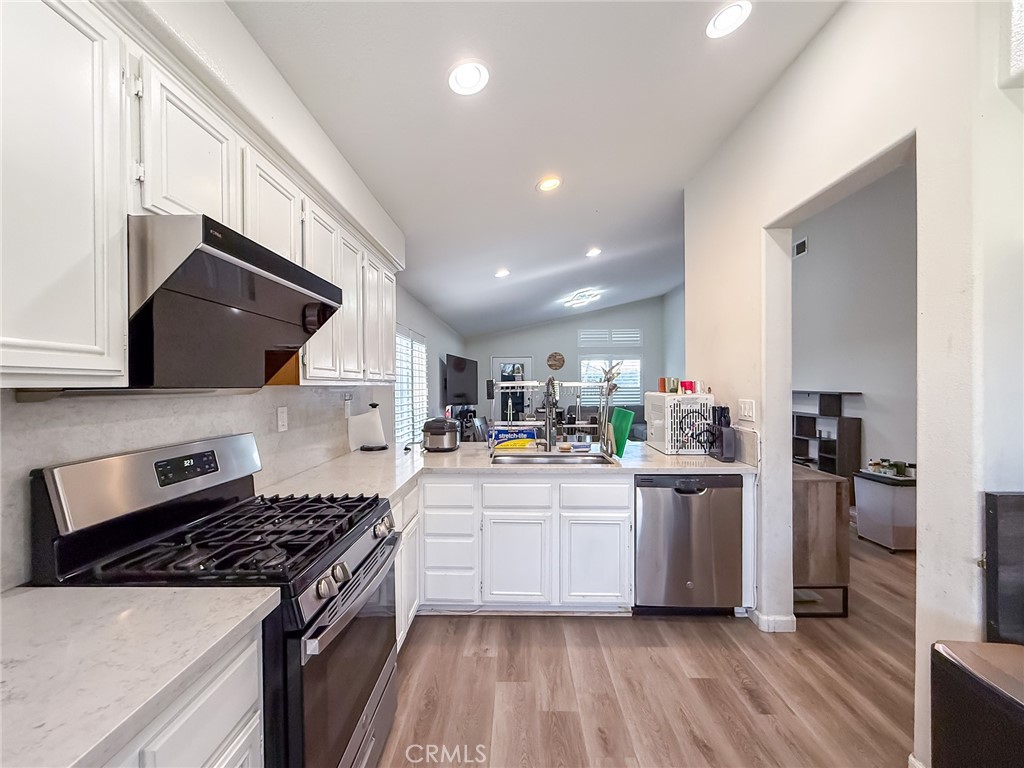 12225 Silverberry Street Property Photo 15
