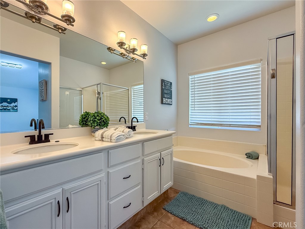 12225 Silverberry Street Property Photo 20