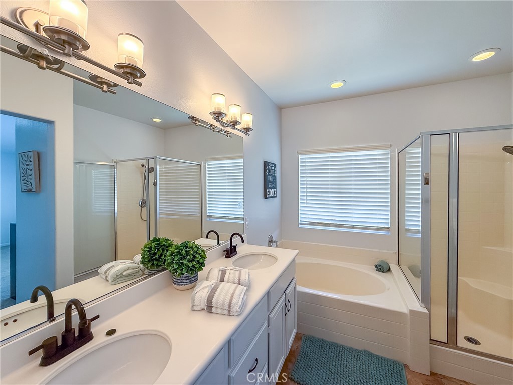 12225 Silverberry Street Property Photo 24