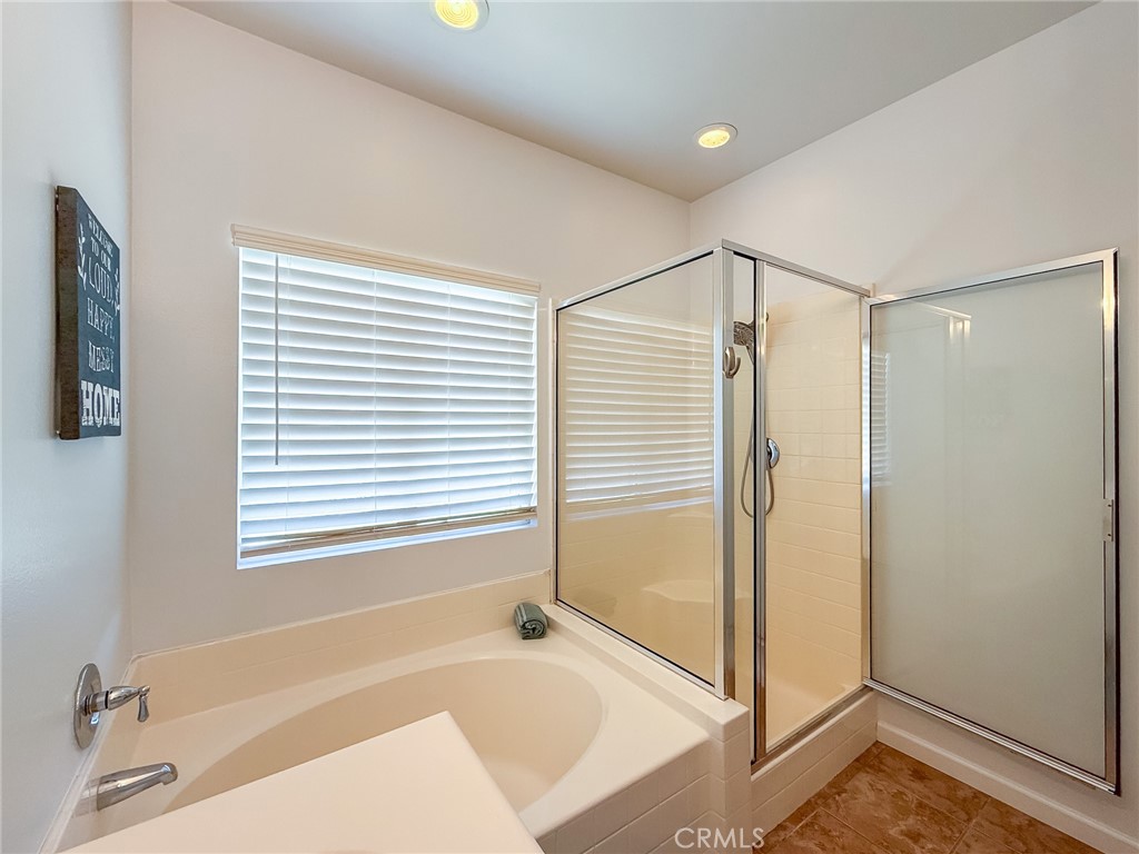 12225 Silverberry Street Property Photo 25