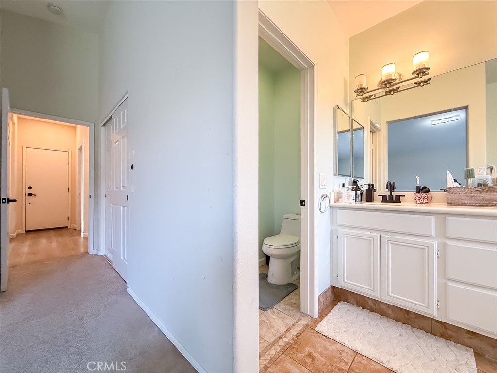 12225 Silverberry Street Property Photo 32