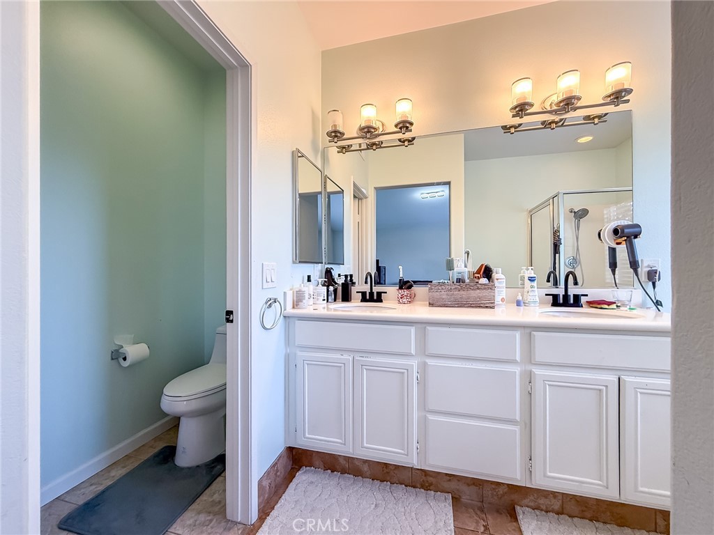 12225 Silverberry Street Property Photo 33