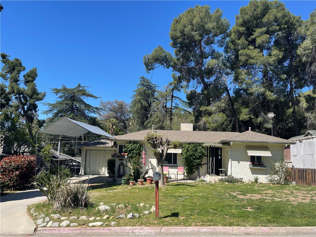 1833 N San Gorgonio Avenue Property Photo