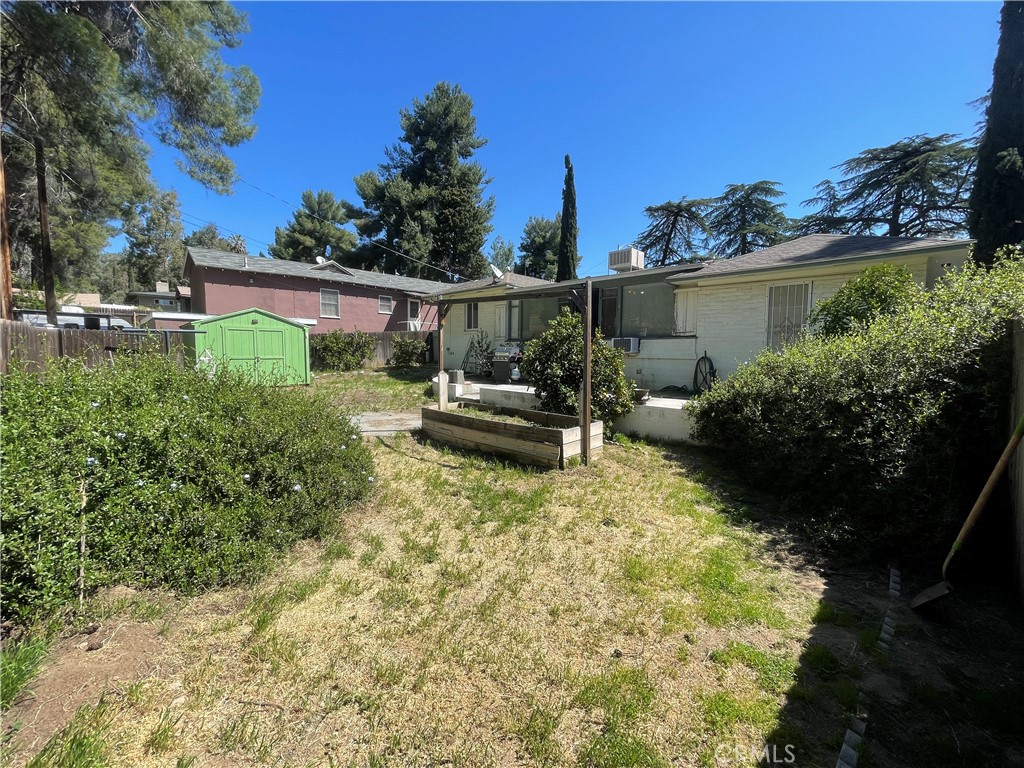 1833 N San Gorgonio Avenue Property Photo 18