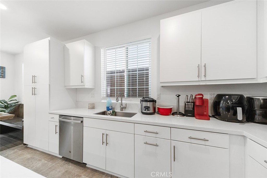 16584 Poppy Seed Lane Property Photo 8