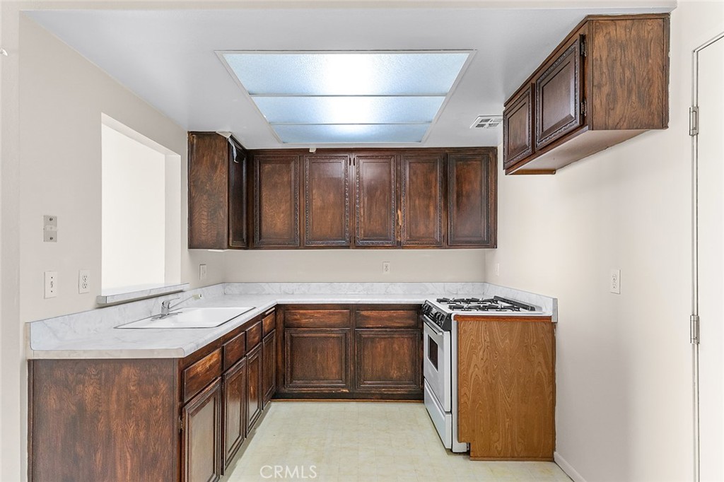 2350 Osbun Road 24 Property Photo 7