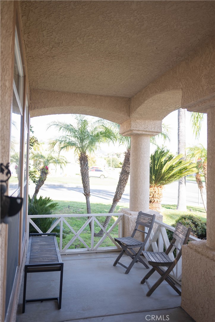 29740 Southwood Lane Property Photo 6