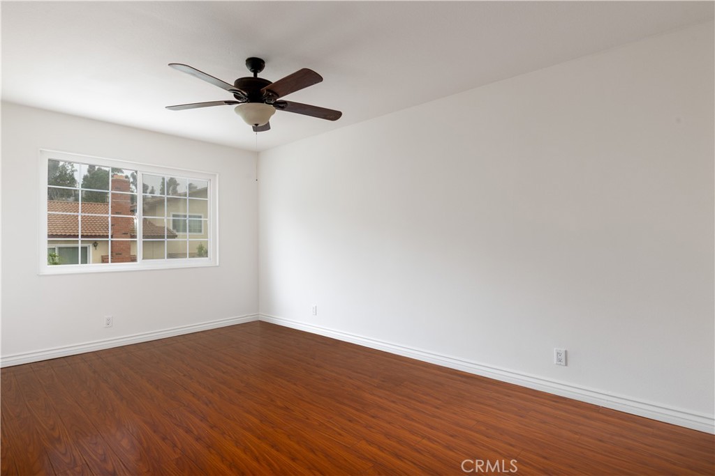 1635 N Greycastle Avenue Property Photo 17