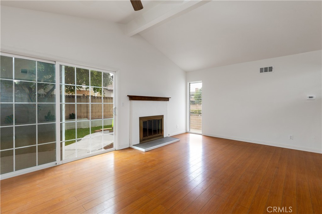1635 N Greycastle Avenue Property Photo 22