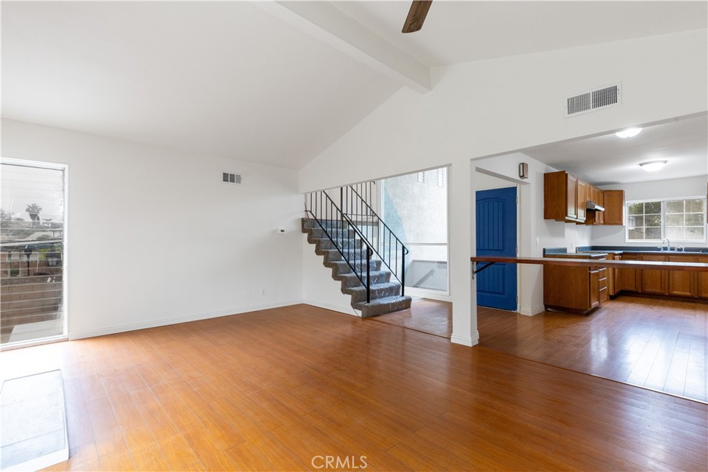 1635 N Greycastle Avenue Property Photo 24