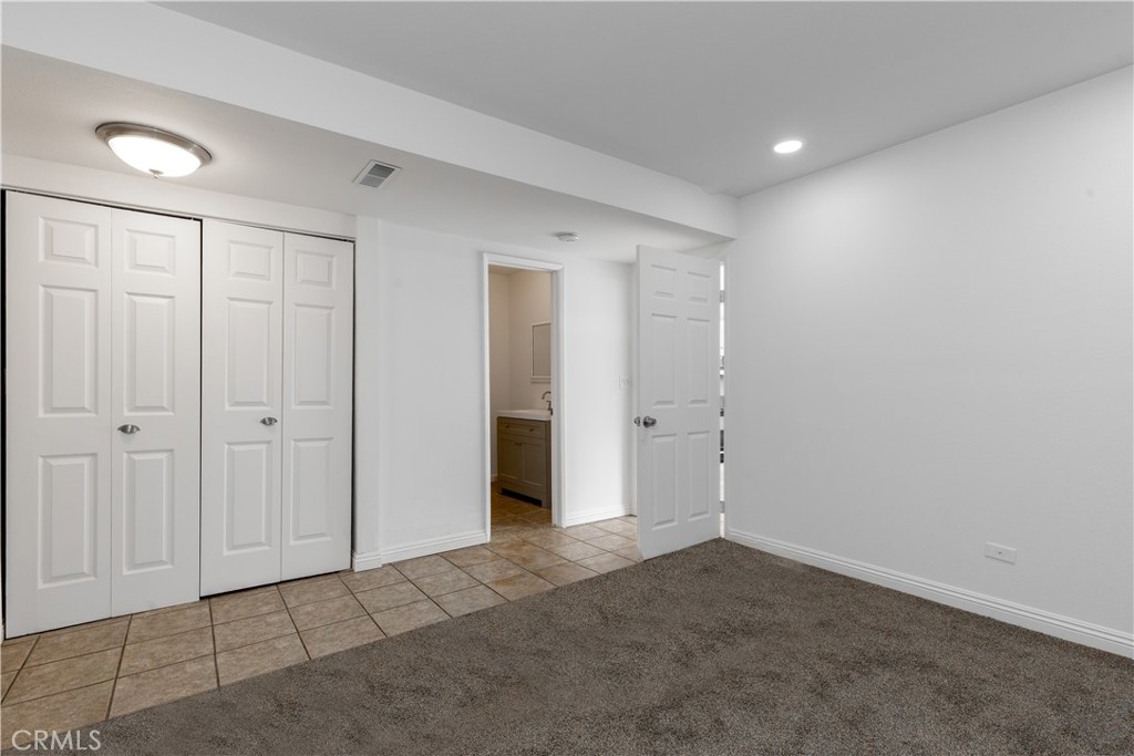 1635 N Greycastle Avenue Property Photo 29