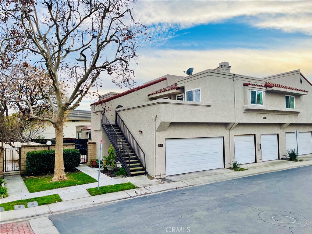 9753 La Jolla Drive C Property Photo