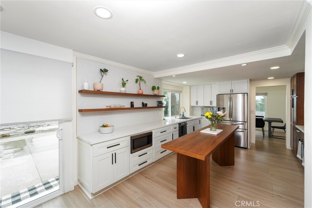 6087 Aquamarine Avenue Property Photo 10