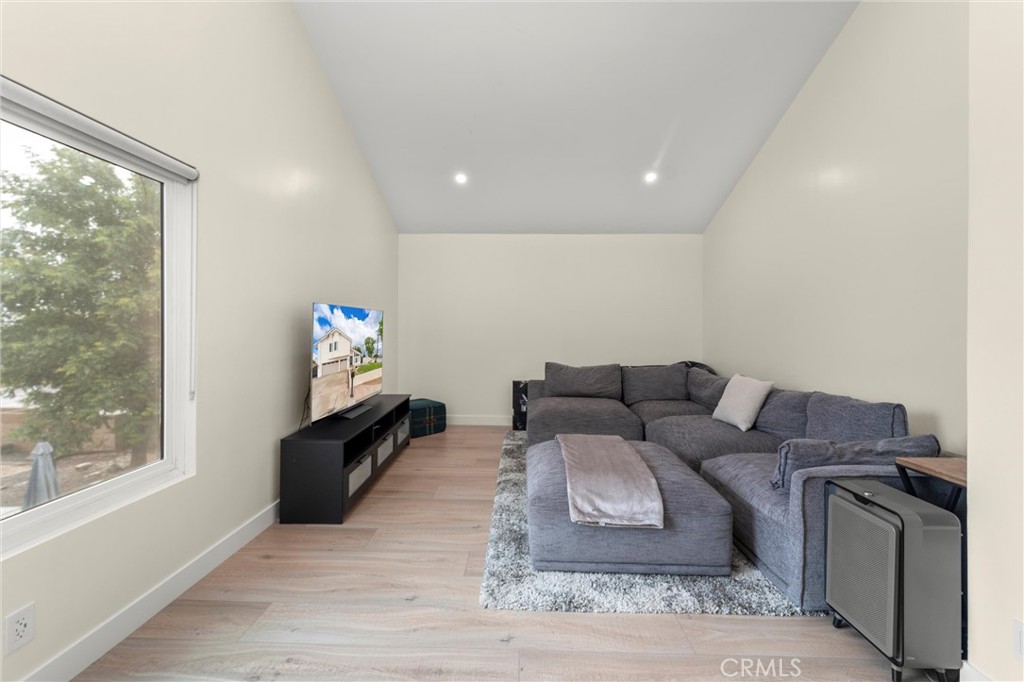 6087 Aquamarine Avenue Property Photo 28