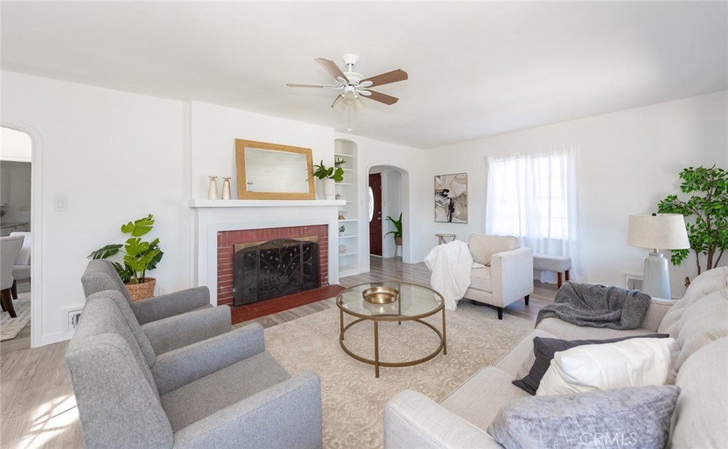 1949 Lancewood Avenue Property Photo 2