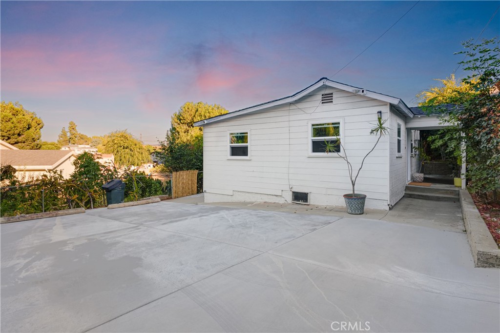 7229 Tegner Drive Property Photo 1