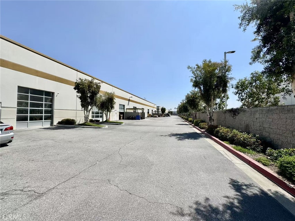 909 S Cucamonga Avenue A102 Property Photo 17